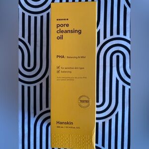 Hanskin Pore Cleansing Oil- balancing and mild for sensitive skin NIB 300 mL